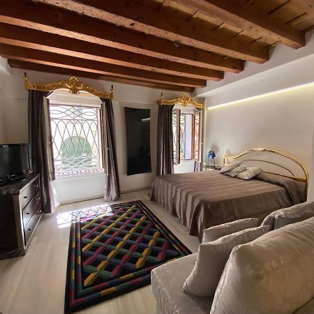 Ln Homes Venice - San Marco Canal View エクステリア 写真