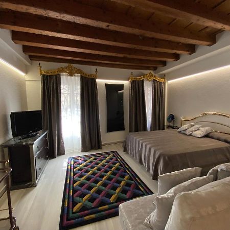 Ln Homes Venice - San Marco Canal View エクステリア 写真
