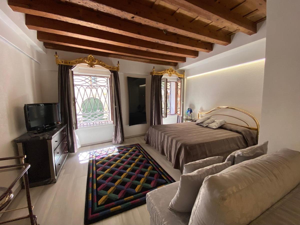 Ln Homes Venice - San Marco Canal View エクステリア 写真